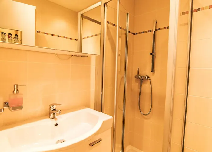 Appartement Cristal-2 By Interhome Loèche-les-Bains